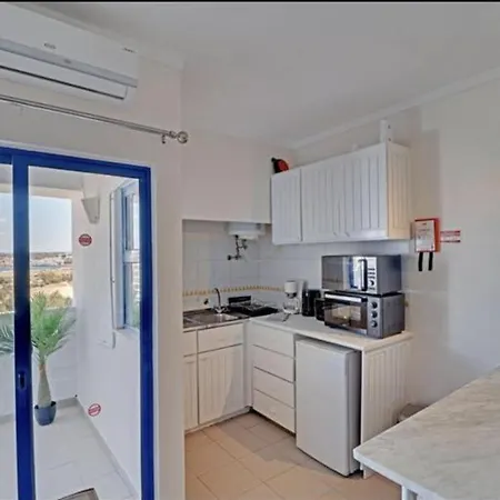 アパート Modern Apartment Close Near Beach In Portimao Pt *